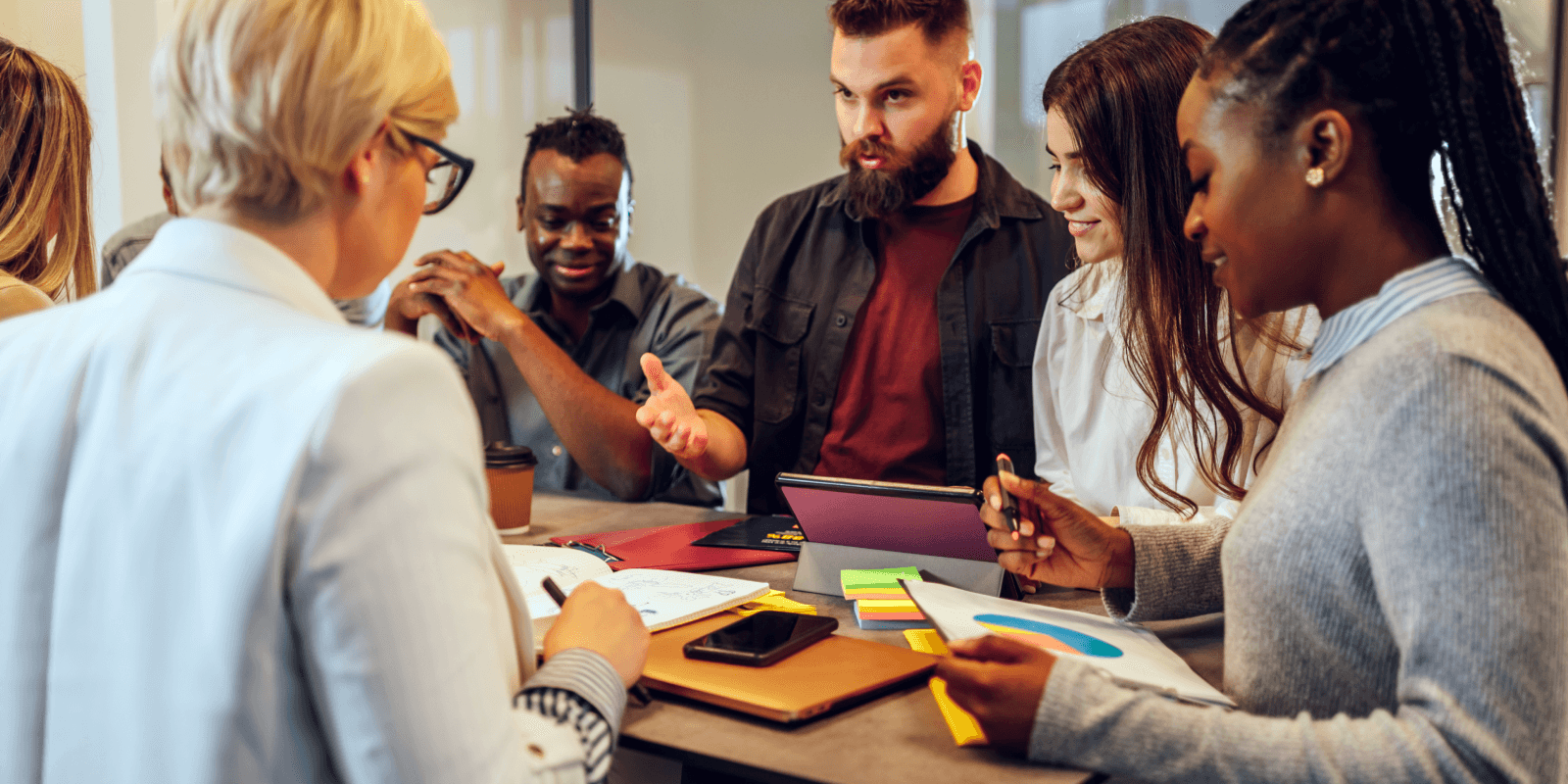 How to build a sales playbook Header