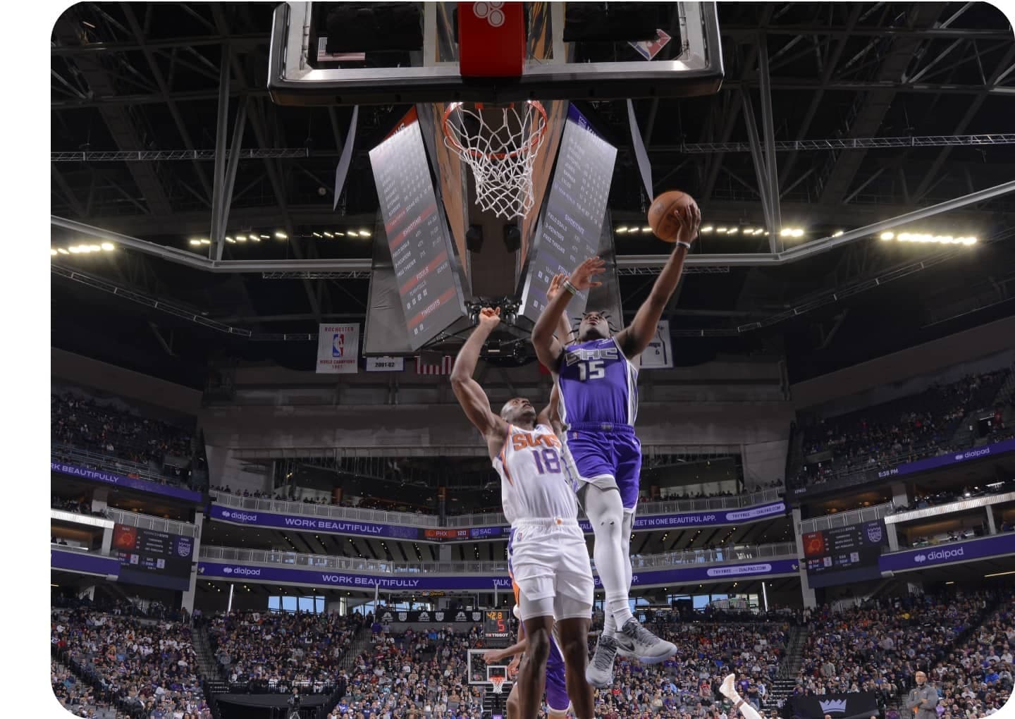 Deux joueurs de basket
